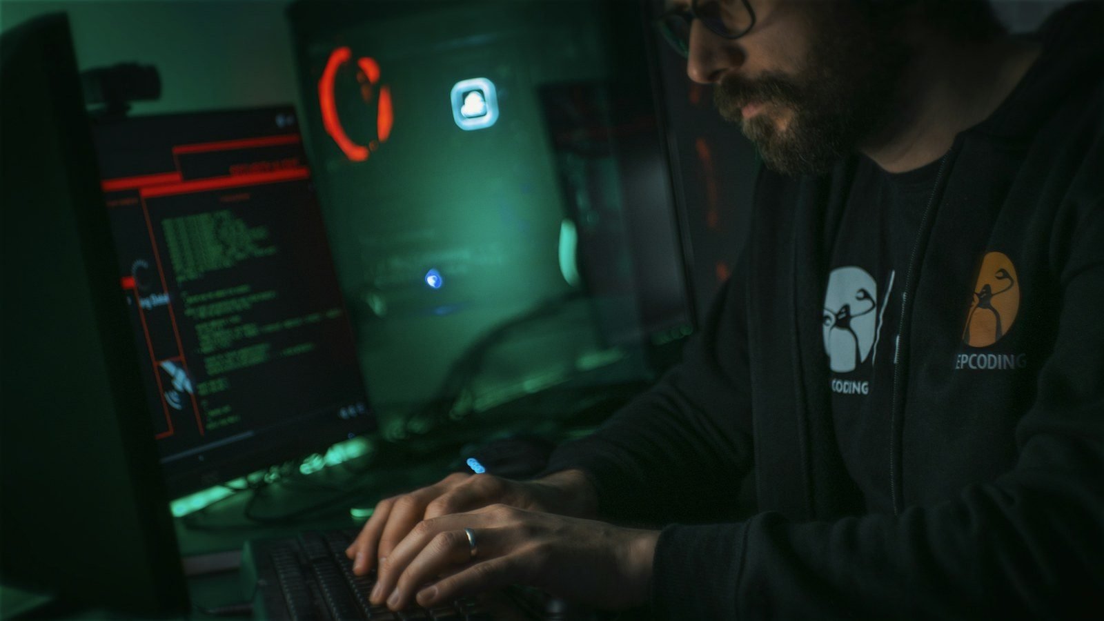 Bill Gates asegura que la IA se ha convertido en una amenaza global a la seguridad